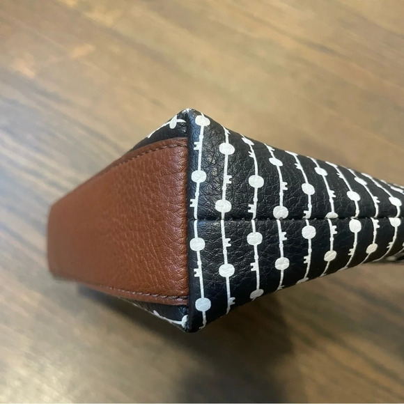 EUC Fossil Evie Crossbody Bag Black/White - Picture 15 of 16